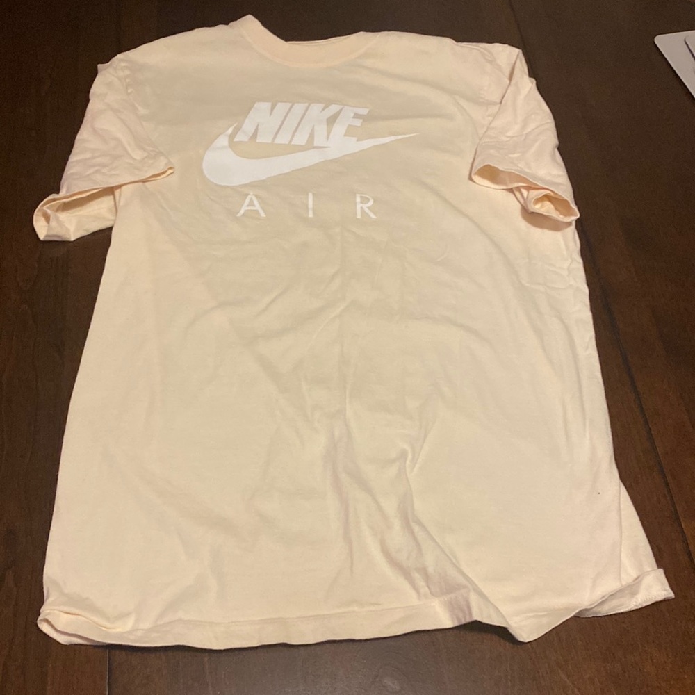 Nike Mens Sportswear T-Shirt Medium BRAND NEW